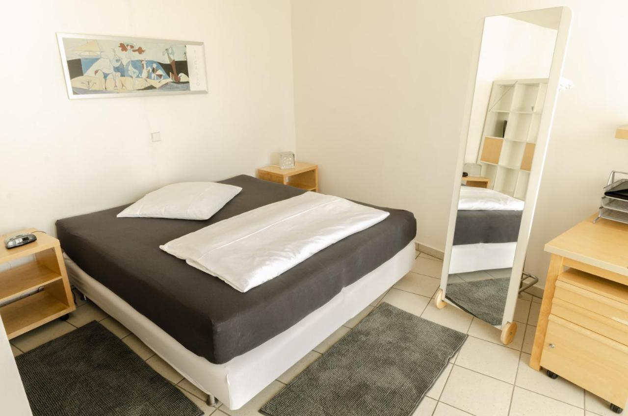 Boarding-Potsdam Aparthotel Bagian luar foto